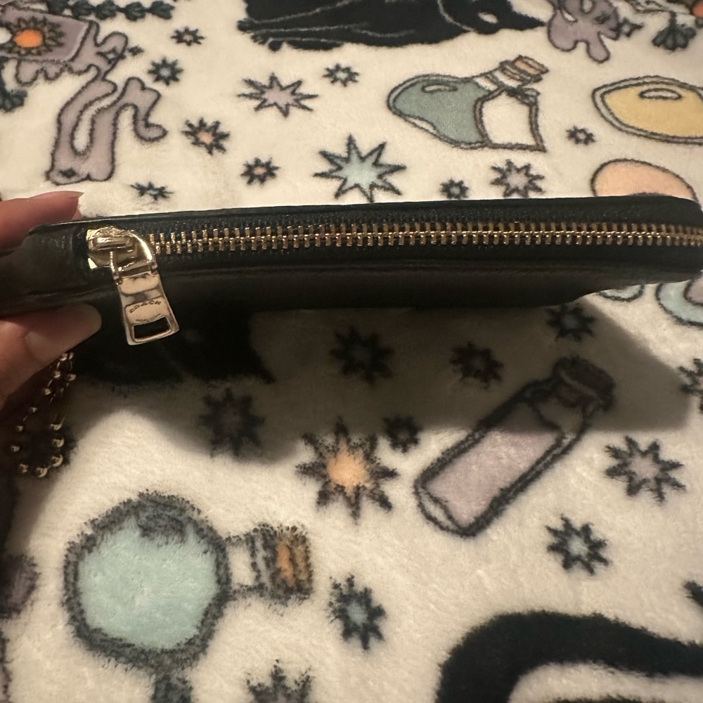 Coach Black Leather Hangtag Wallet/Card holder - Picture 4 of 7
